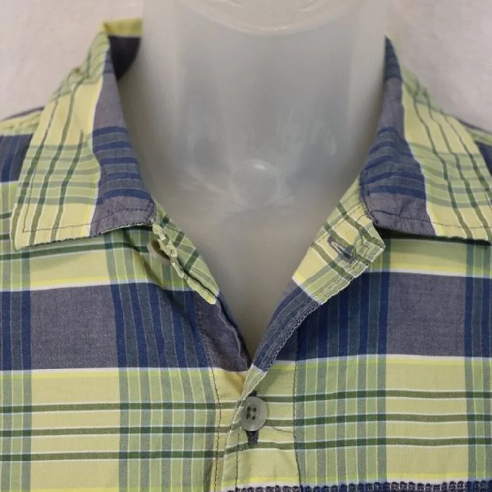 The North Face A5 Series Green Plaid Short-Sleeve Hiking Shirt Medium